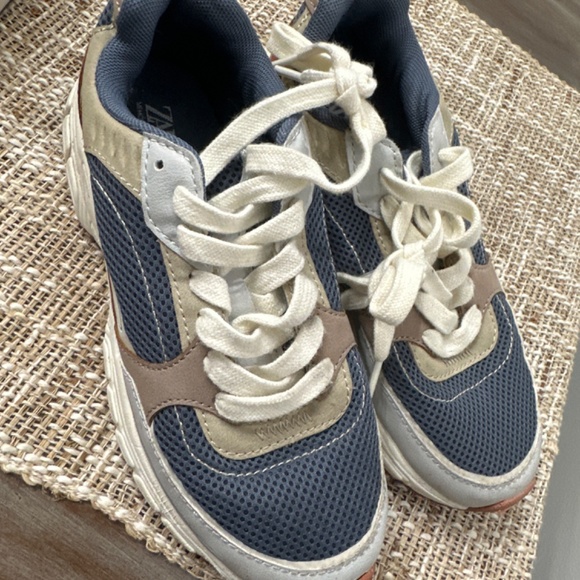 Zara sneakers size 2 - Picture 2 of 3
